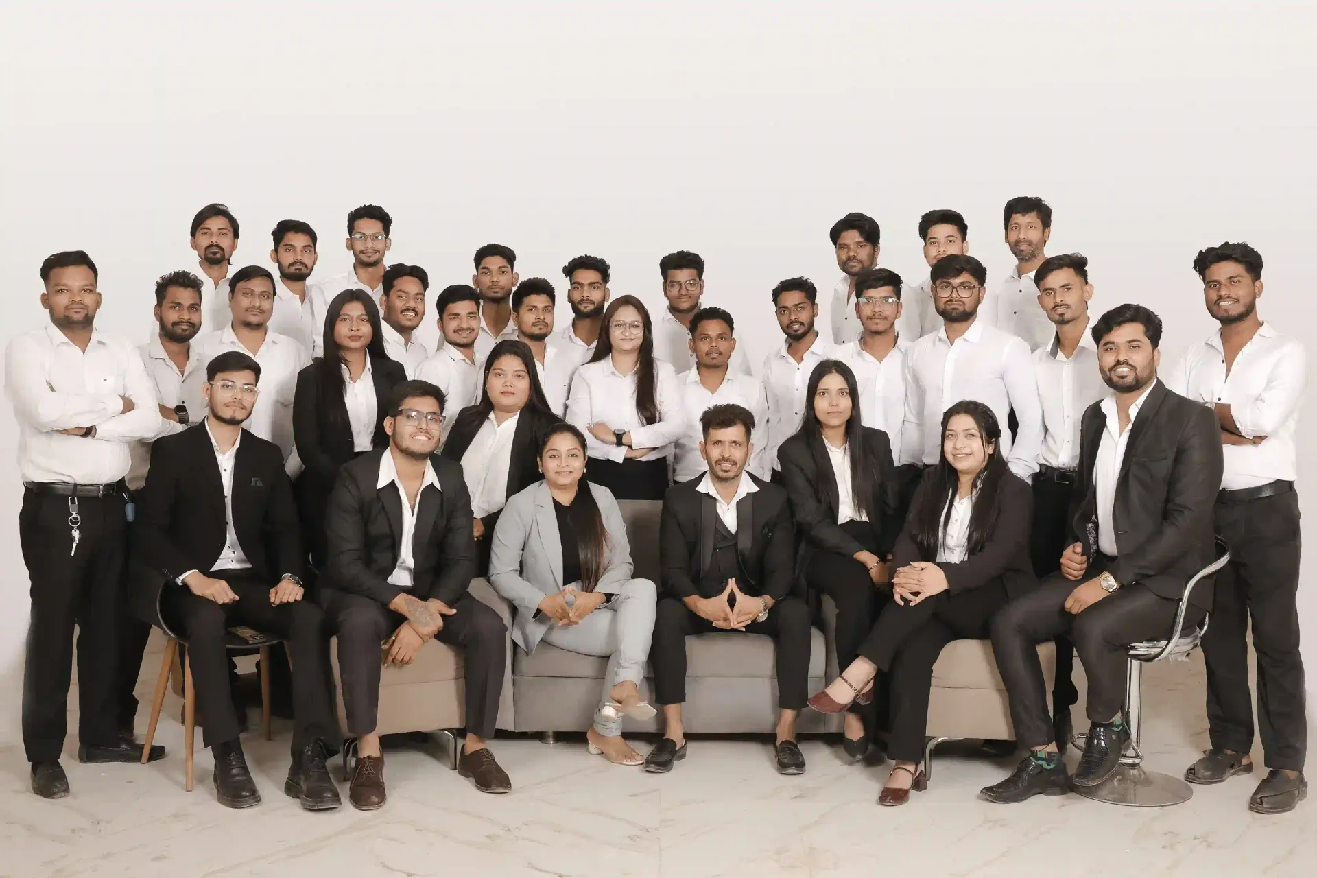 The full Wedding Pheras team